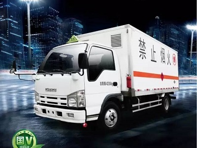 庆铃五十铃100P厢式货车.jpg