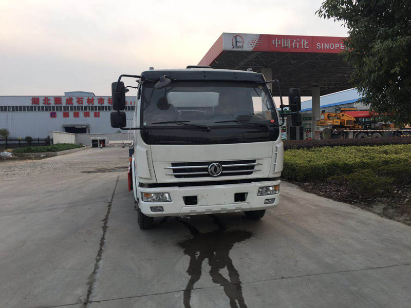 10吨洒水车1.jpg