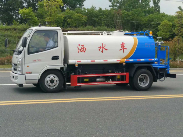 洒水车6.jpg