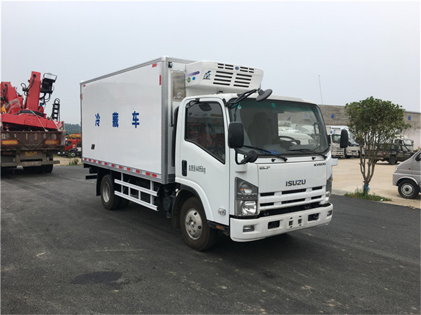 庆五十铃kv600（4.2米）冷藏车5.jpg