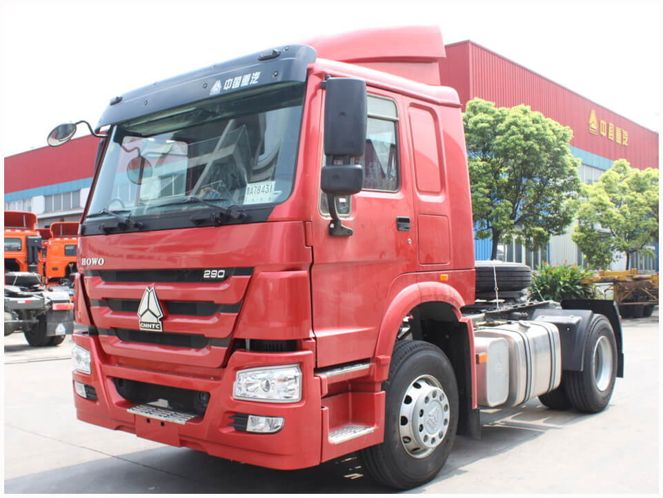 sinotruk howo 4X2 Tractor Truck-3.jpg