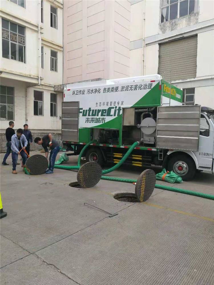 生态环境管理专家吸粪车 绿色无公害吸粪车