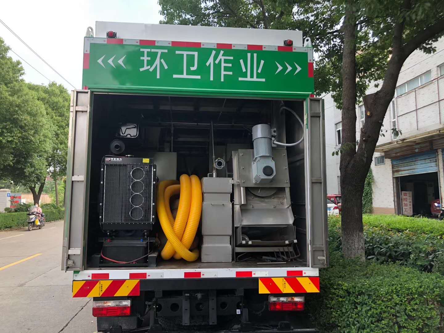 污水处理车