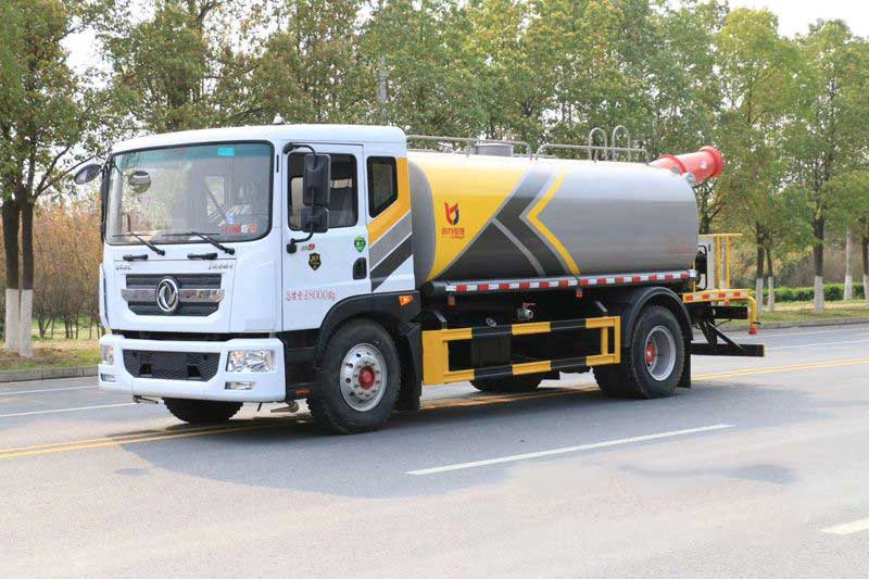 国六东风多利卡D9 14方洒水车.jpg