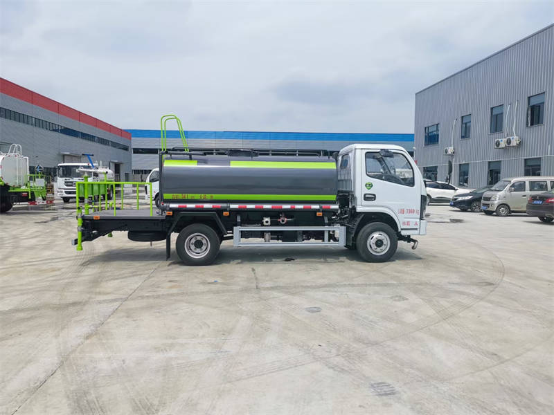 CLW5070GSSD6黄牌洒水车5方图片大全