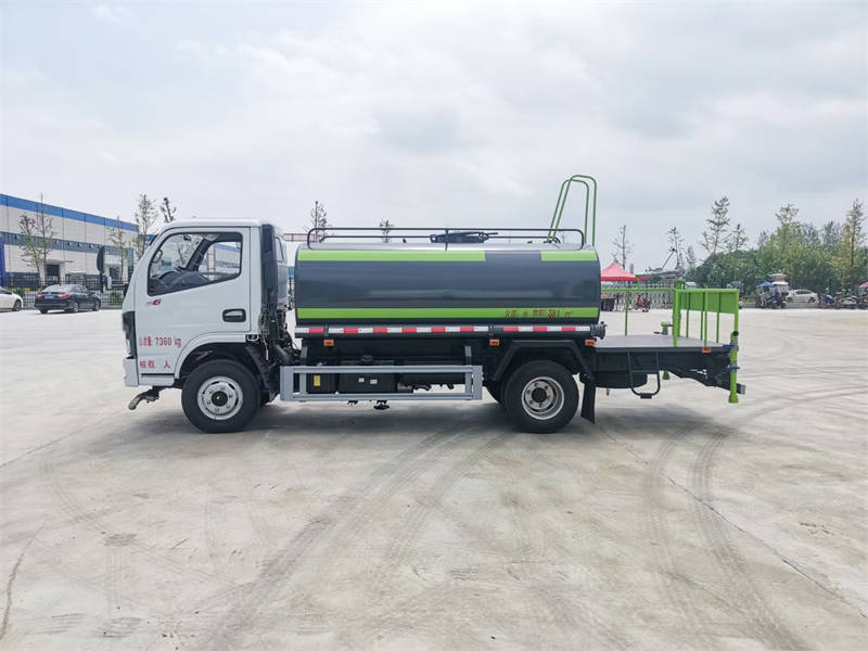 CLW5070GSSD6黄牌洒水车5方图片大全