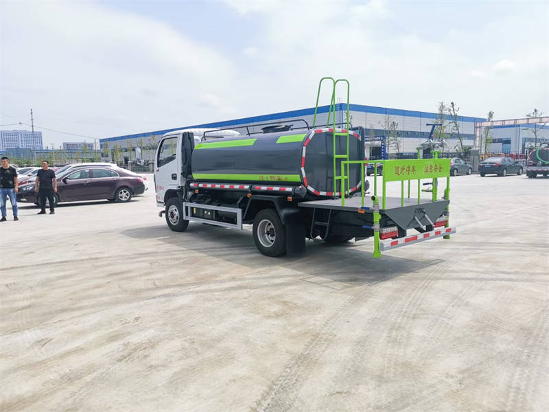 CLW5070GSSD6黄牌洒水车5方图片大全