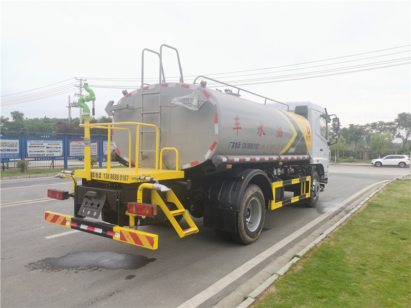 东风华神玉柴200马力12方洒水车 (7).jpg