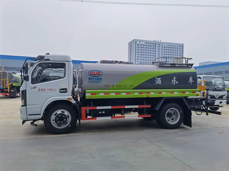 10吨洒水车2.jpg